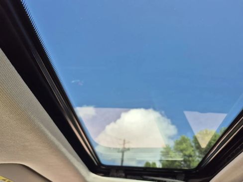 Used 2013 Kia Soul + w/ Audio Pkg FWD image 27