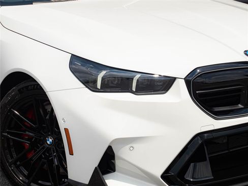 Used 2026 BMW M5 Touring w/ M Driver's Package AWD/4WD image 35