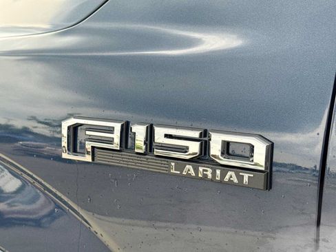 Used 2020 Ford F150 Lariat w/ Equipment Group 502A Luxury AWD/4WD image 12