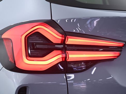 Used 2022 BMW X3 xDrive30i w/ M Sport Package 2 image 5