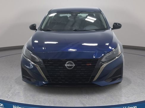 Used 2024 Nissan Altima 2.5 SR image 3