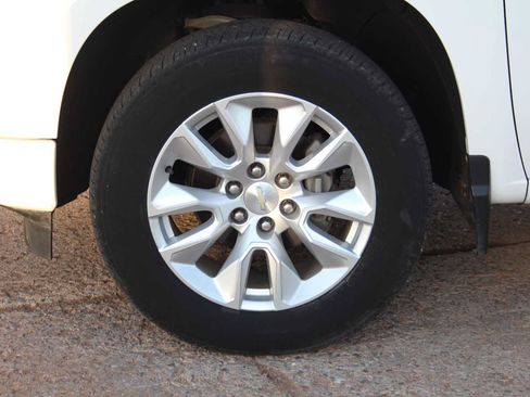 Used 2022 Chevrolet Silverado 1500 Custom RWD image 13