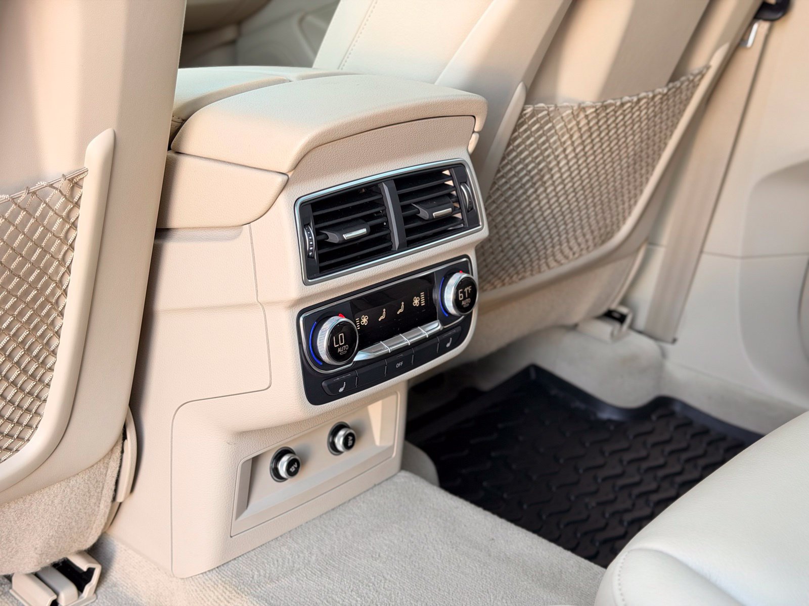 Used 2018 Audi Q7 3.0T Prestige w/ Prestige Package AWD/4WD image 29