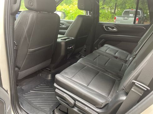 Used 2021 Chevrolet Tahoe Z71 w/ Z71 Signature Package image 8