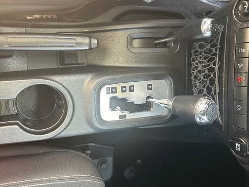 Used 2014 Jeep Wrangler Unlimited Sahara w/ Connectivity Group image 14