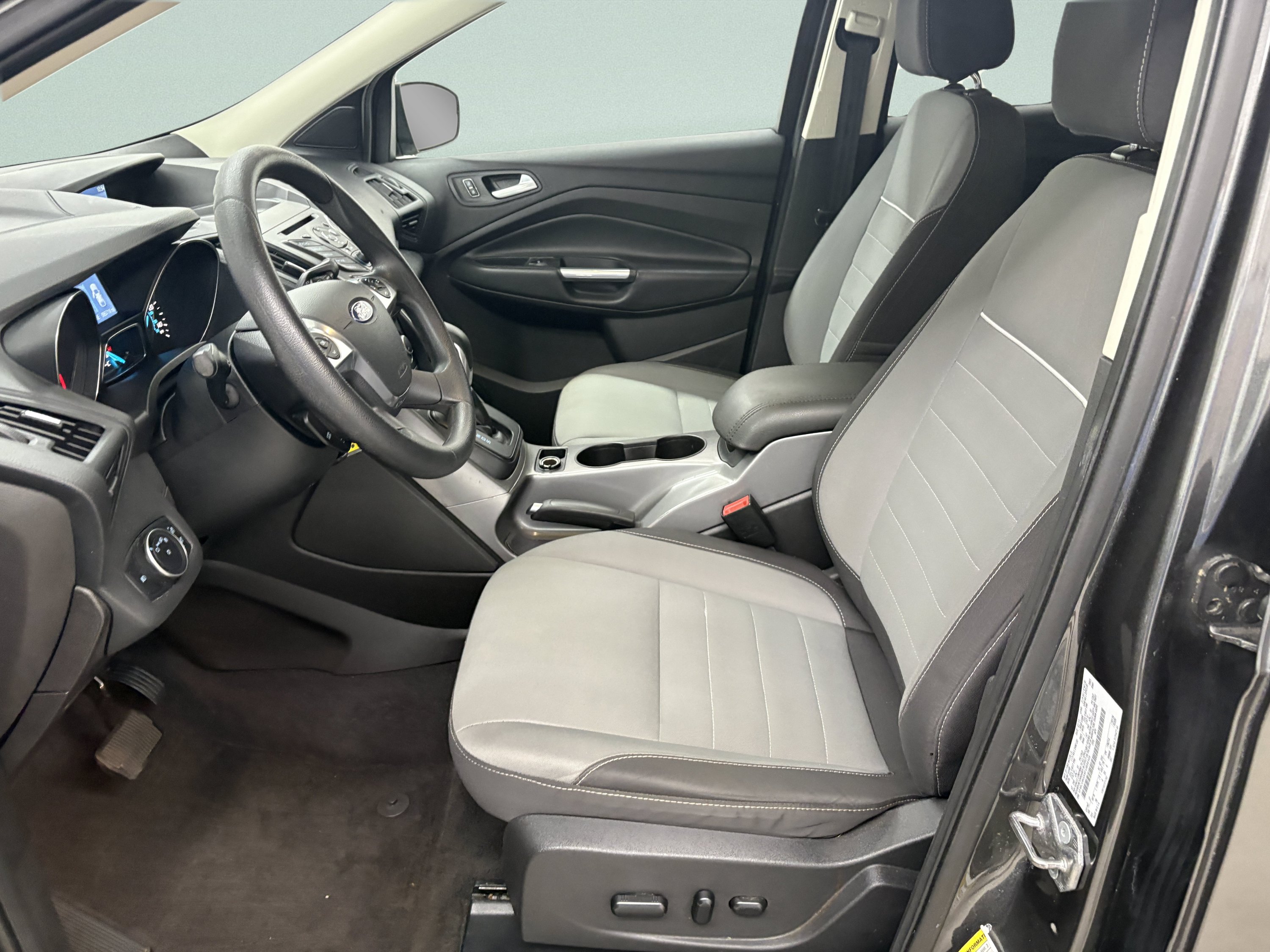 Used 2015 Ford Escape SE AWD/4WD image 11