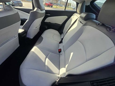 Used 2021 Toyota Prius Prime XLE image 20