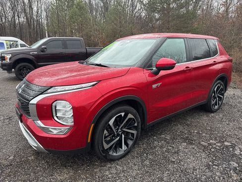 Used 2024 Mitsubishi Outlander SE image 4