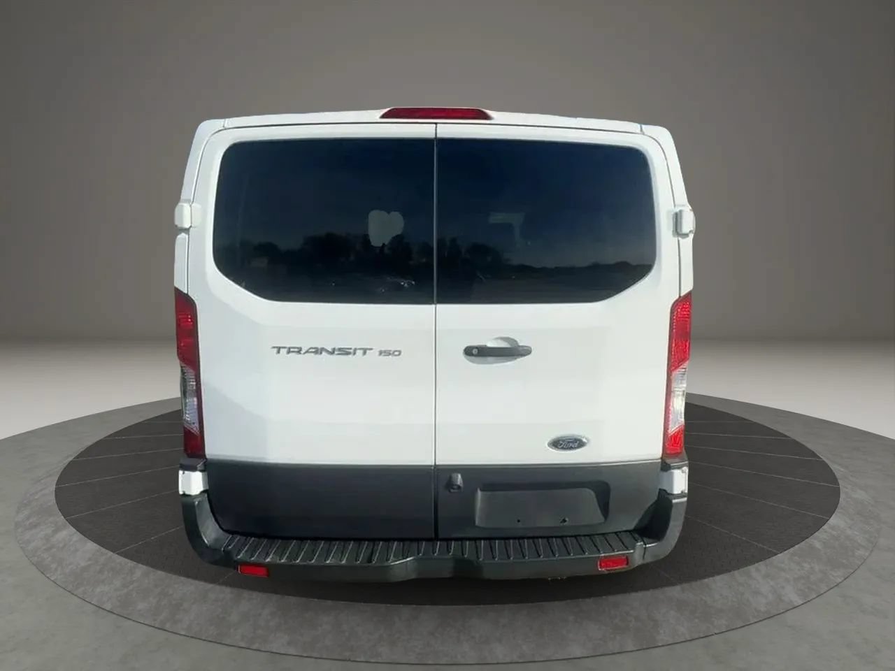 Used 2019 Ford Transit 150 XL RWD image 5