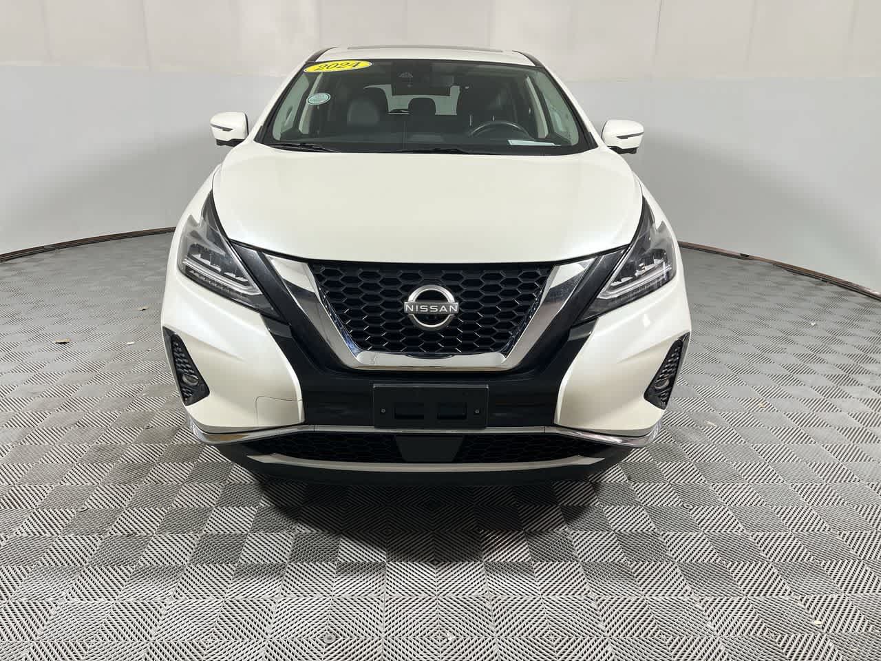 Used 2024 Nissan Murano SL AWD/4WD image 3