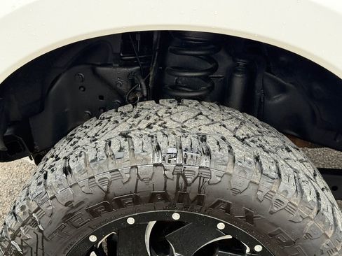 Used 2019 Ford F250 Lariat w/ Chrome Package image 10