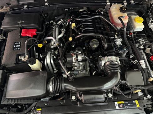 Used 2022 Jeep Wrangler Unlimited Sport AWD/4WD image 31