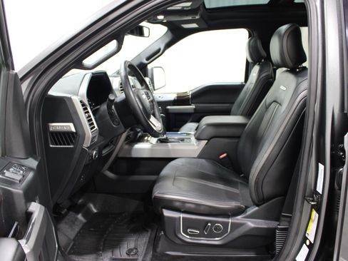 Used 2016 Ford F150 Platinum w/ Technology Package AWD/4WD image 3