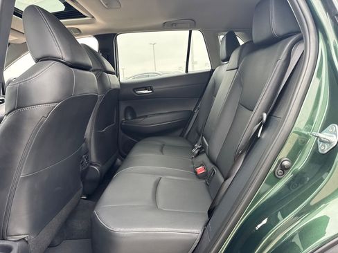 Used 2024 Toyota Corolla Cross XLE image 14