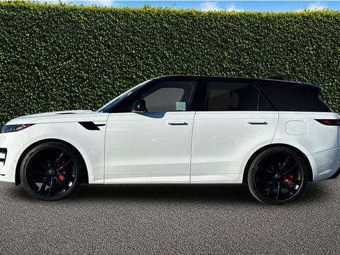 Used 2025 Land Rover Range Rover Sport Dynamic SE AWD/4WD image 7