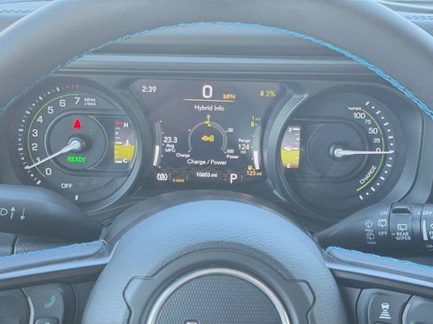 Used 2024 Jeep Wrangler Unlimited Rubicon 4xe AWD/4WD image 37