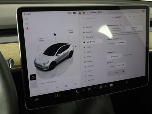 Used 2023 Tesla Model Y Long Range AWD/4WD image 25