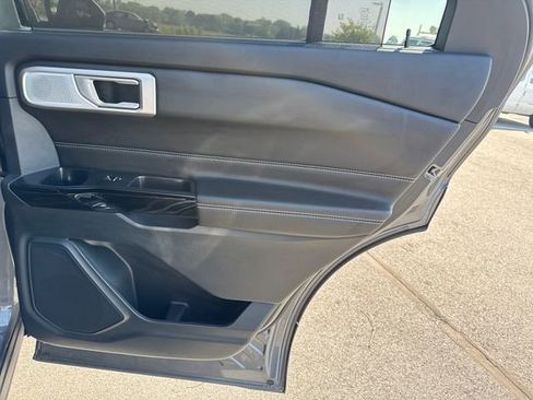 Used 2023 Ford Explorer ST w/ Equipment Group 401A AWD/4WD image 17