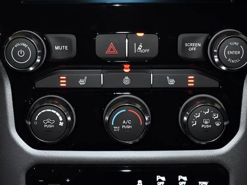 New 2026 RAM 1500 Big Horn AWD/4WD image 17