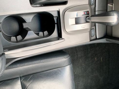 Used 2011 Honda Accord EX-L image 12