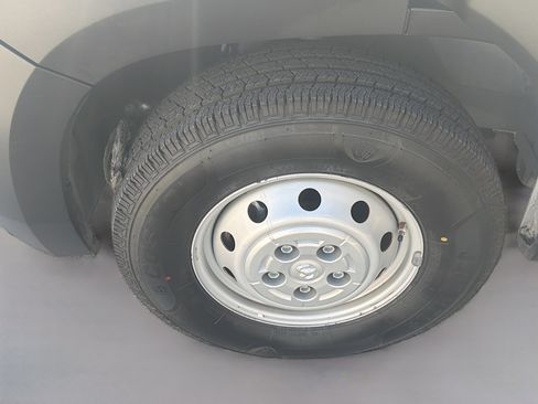 Used 2023 RAM ProMaster 2500 FWD image 29