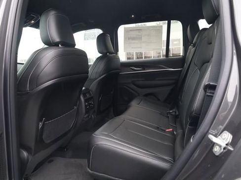 New 2025 Jeep Grand Cherokee Limited image 20
