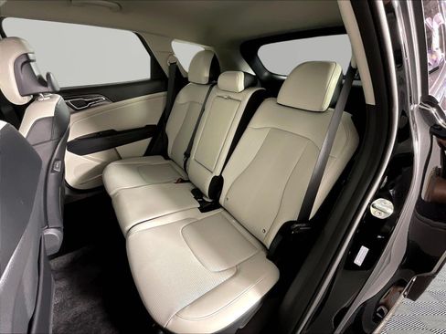 New 2026 Kia Sportage EX FWD image 17