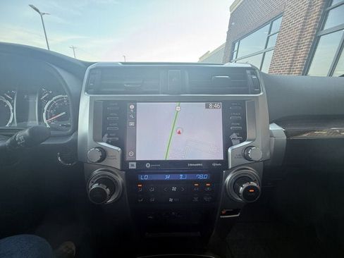 Used 2022 Toyota 4Runner Limited AWD/4WD image 28