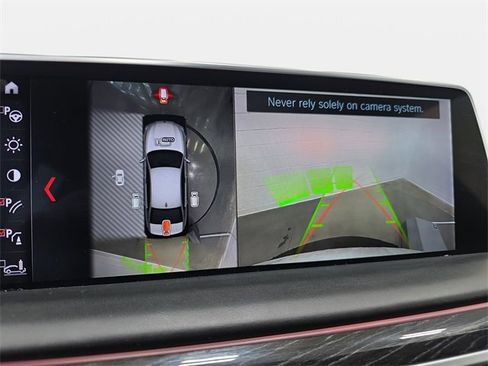 Used 2018 BMW 740i xDrive image 22