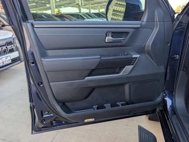 Used 2025 Toyota Tundra Platinum AWD/4WD image 23