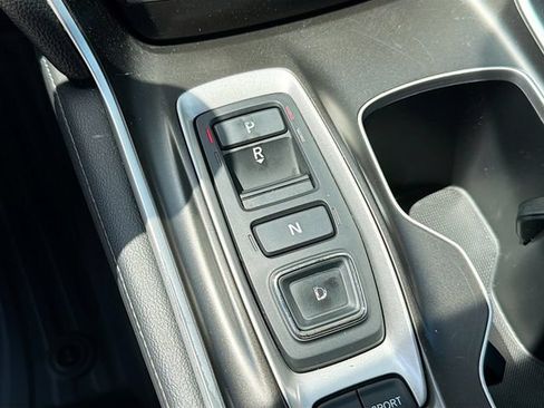 Used 2019 Honda Accord Touring image 18