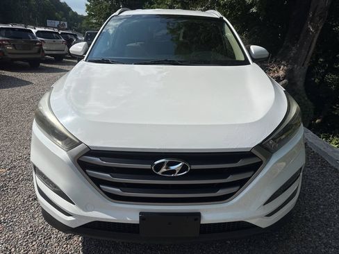 Used 2017 Hyundai Tucson SE w/ SE Popular Package 02 AWD/4WD image 3