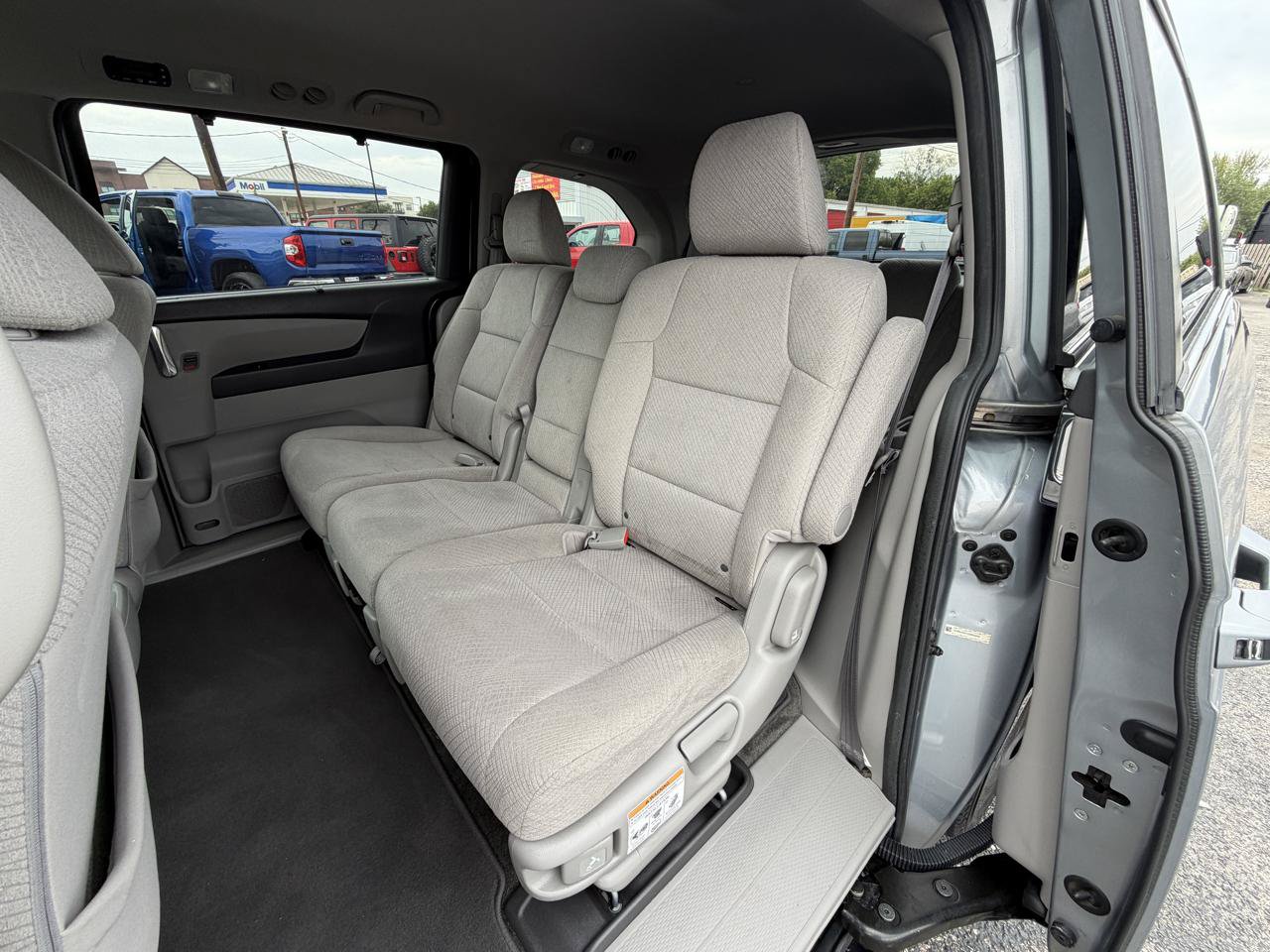 Used 2016 Honda Odyssey EX image 12