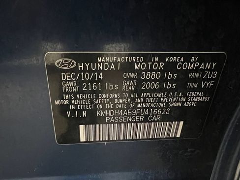 Used 2015 Hyundai Elantra SE FWD image 31