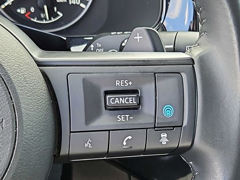 Used 2024 Nissan Pathfinder SV FWD image 22