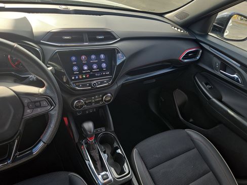 Used 2023 Chevrolet TrailBlazer RS w/ Sun and Liftgate Package image 24