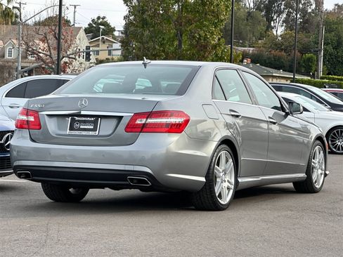 Used 2010 Mercedes-Benz E 550 E 550 image 3