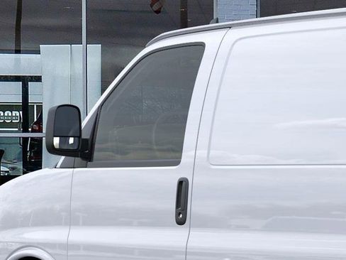 New 2025 Chevrolet Express 2500 Extended image 13
