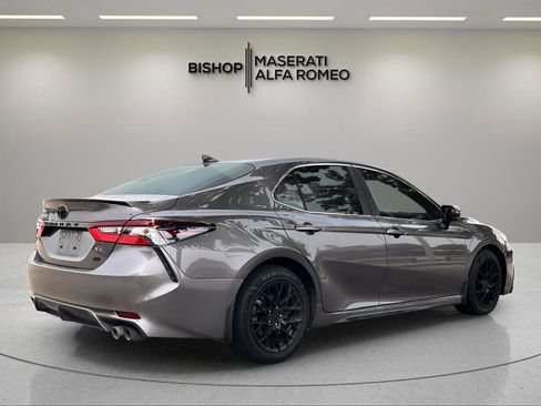 Used 2024 Toyota Camry SE FWD image 6