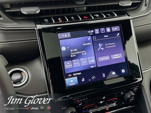 New 2025 Jeep Grand Cherokee L Altitude image 39