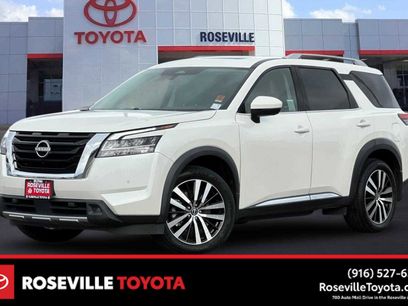 Used 2023 Nissan Pathfinder Platinum
