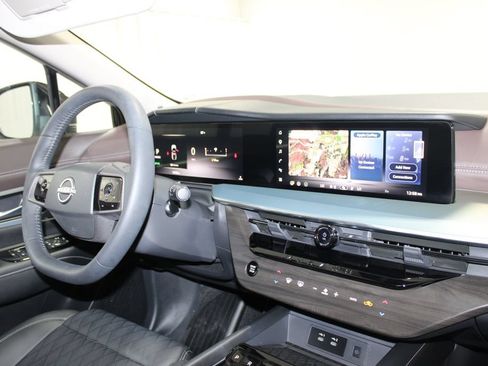 Used 2025 Nissan Murano Platinum w/ Cargo Package AWD/4WD image 41