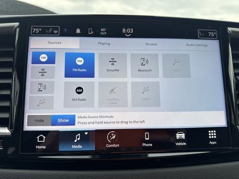 Used 2023 Chrysler Pacifica Touring-L image 27