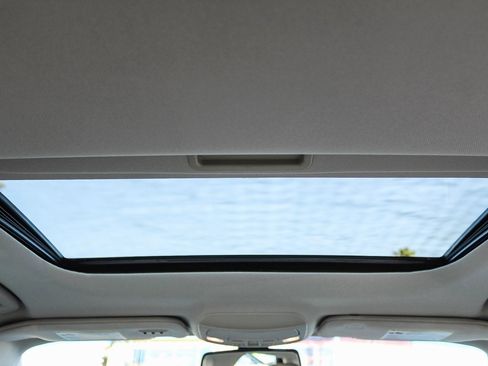 Used 2019 Lincoln MKZ Reserve w/ Reserve Plus Package image 17