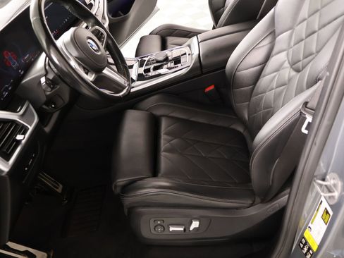 Used 2024 BMW X5 xDrive40i w/ M Sport Package AWD/4WD image 12