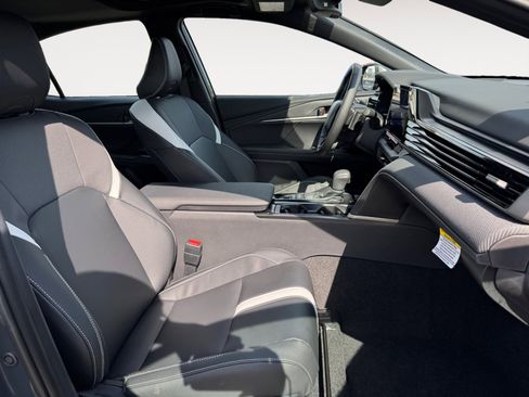 New 2026 Toyota Camry SE AWD/4WD image 18