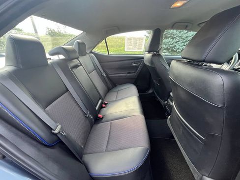 Used 2017 Toyota Corolla SE w/ Carpet Mat Package (TMS) FWD image 27
