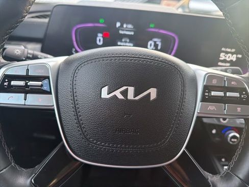 Certified 2024 Kia Telluride EX w/ EX Captain's Chair Package image 24