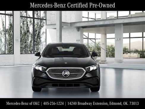 Used 2025 Mercedes-Benz E 350 4MATIC Sedan image 8