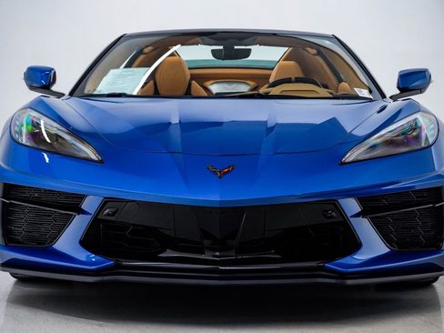 Used 2022 Chevrolet Corvette Stingray Premium Conv w/ Z51 Performance Package image 6